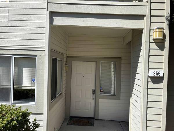 256 Napoli Court, Hercules, CA 94547