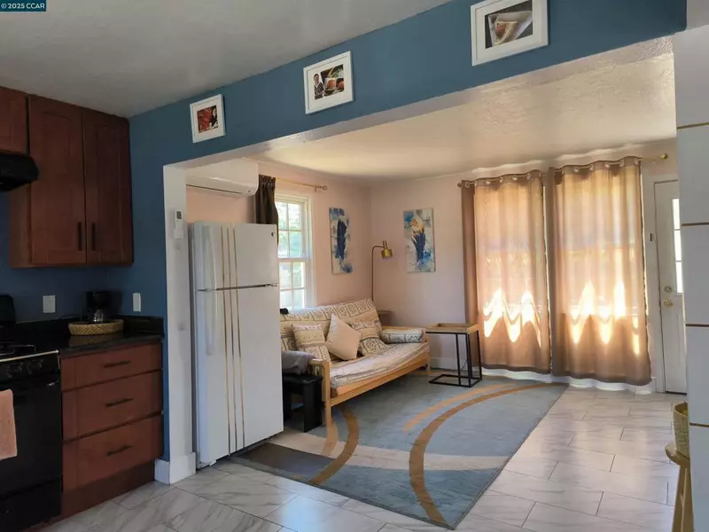 13 Werden St, Vallejo, CA 94590