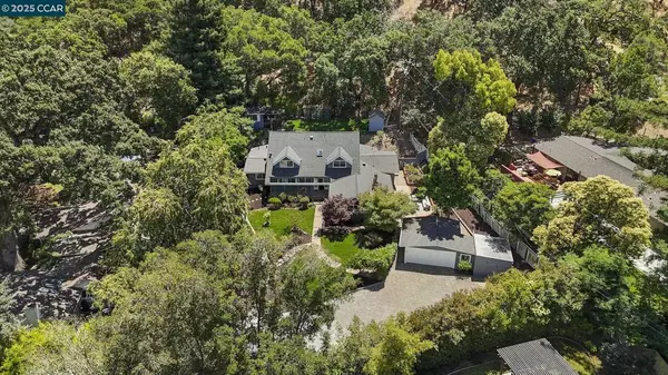3475 Springhill Rd, Lafayette, CA 94549
