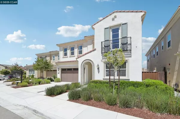 Dublin, CA 94568,2909 Tulare Hills Dr