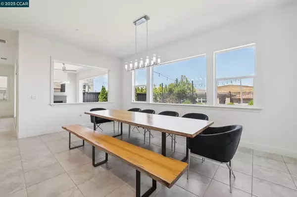 Dublin, CA 94568,2909 Tulare Hills Dr