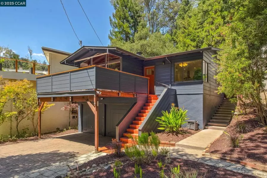 6653 Banning Dr, Oakland, CA 94611
