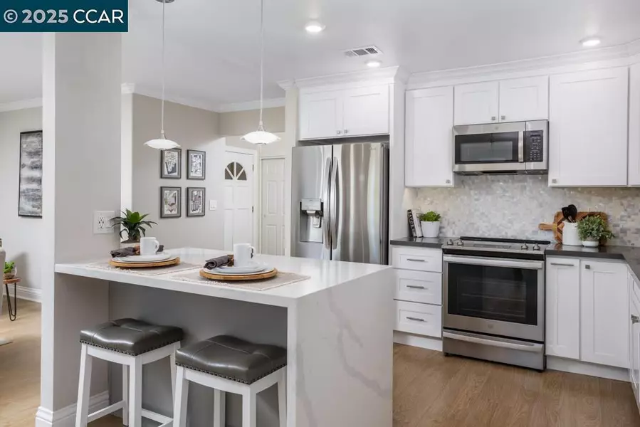2501 Pine Knoll Dr #2, Walnut Creek, CA 94595