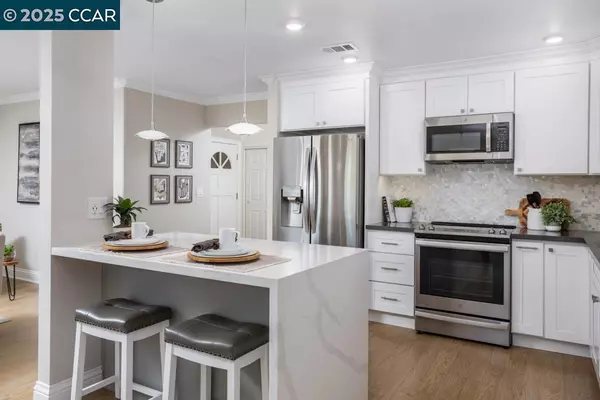 2501 Pine Knoll Dr #2, Walnut Creek, CA 94595