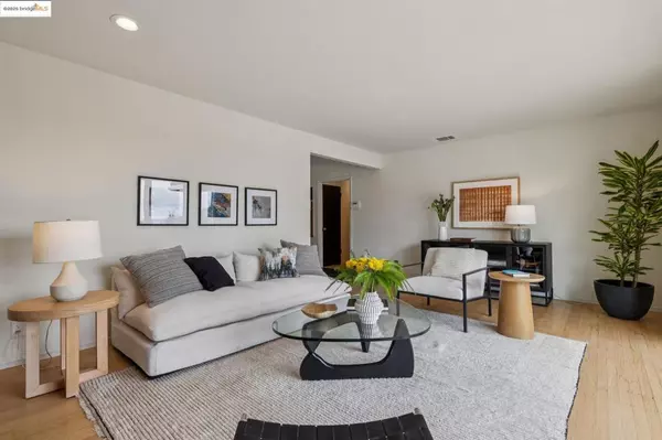 Oakland, CA 94619,12670 Brookpark Road