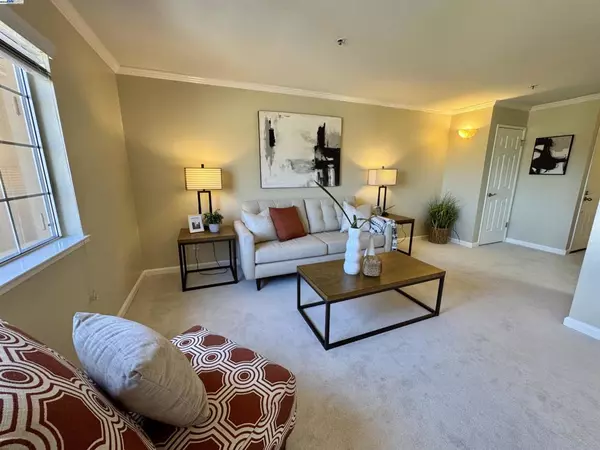 San Ramon, CA 94582,490 Bollinger Canyon Ln #367