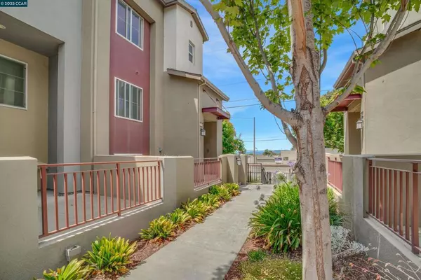 San Pablo, CA 94806,2725 Holly St