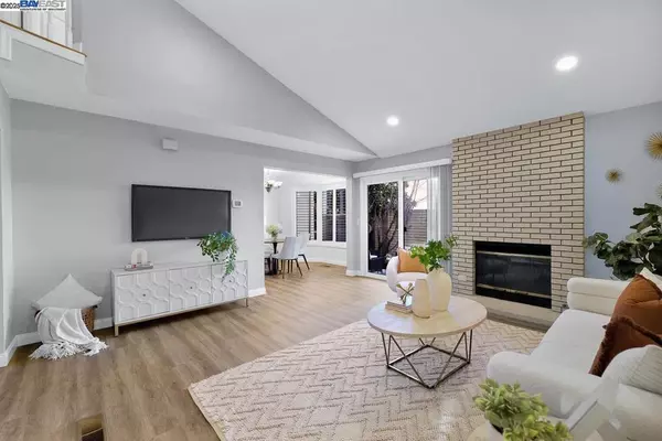 Dublin, CA 94568,7876 Gate Way