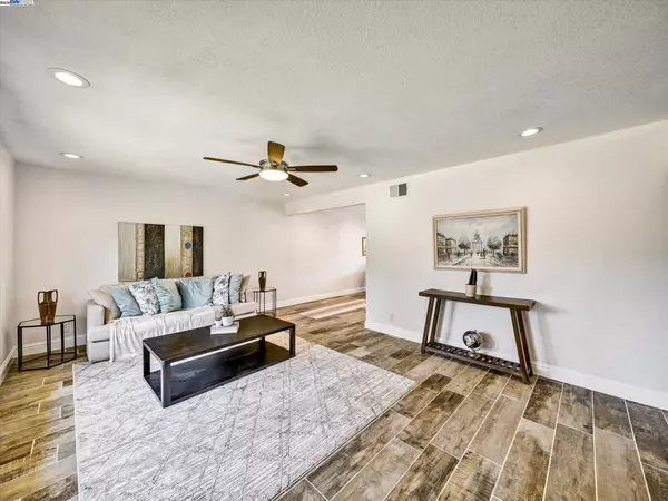 Fremont, CA 94555-3134,34539 NANTUCKET CMN