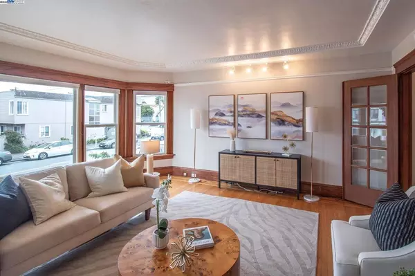 San Francisco, CA 94116,1532 Pacheco