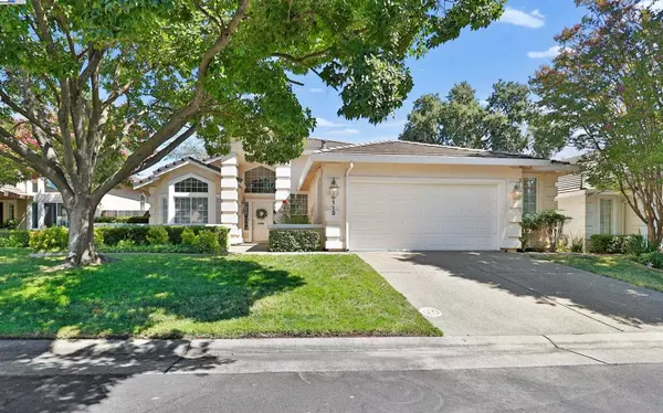Carmichael, CA 95608,6113 Fountaindale Way