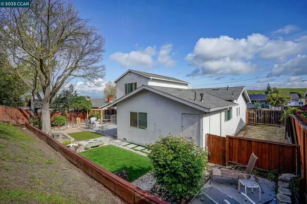 2279 Saint George Dr, Concord, CA 94520