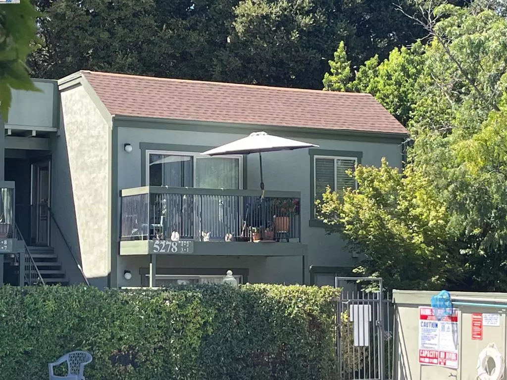 El Sobrante, CA 94803,5278 San Pablo Dam Rd. #4