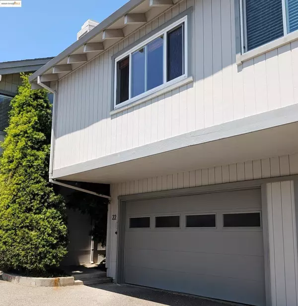 22 Holcomb Ct, Walnut Creek, CA 94596