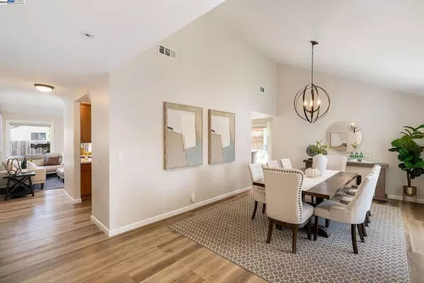 Dublin, CA 94568,8698 Fenwick Way