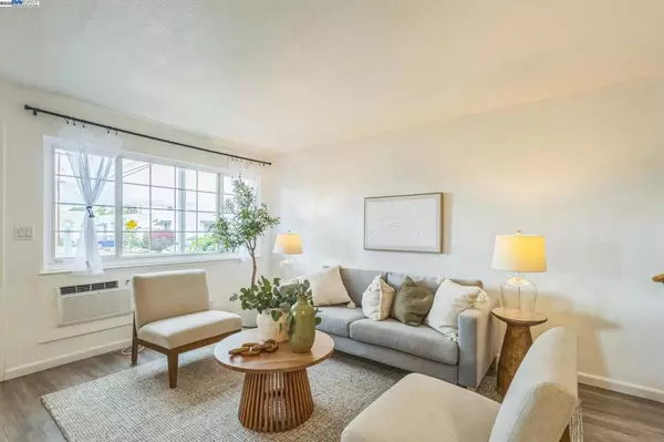 San Leandro, CA 94579,700 Fargo Ave #5