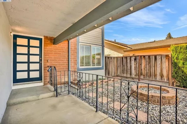Fremont, CA 94536,3526 Surry Pl