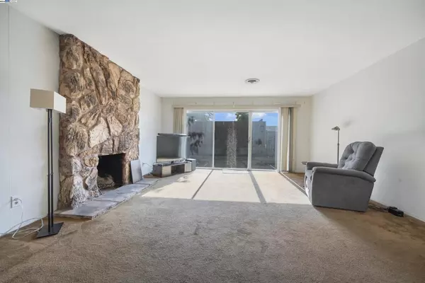 Livermore, CA 94551,252 Martin Avenue