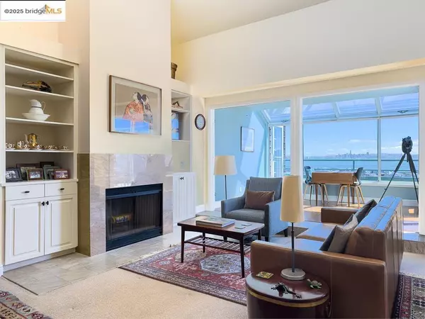 Richmond, CA 94801,1201 Brickyard Way #411
