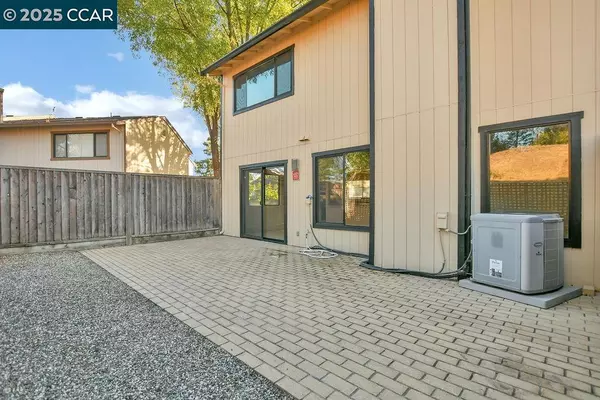 Martinez, CA 94553,4855 Starflower Dr