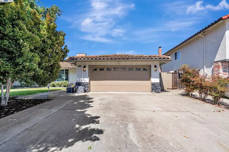 30703 Wainwright Ct, Union City, CA 94587
