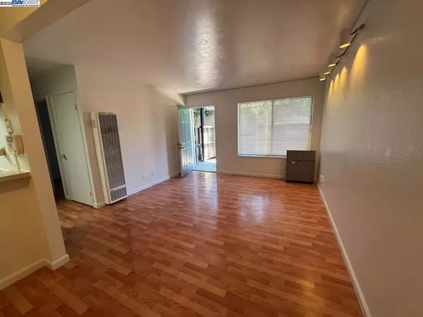 Union City, CA 94587,205 Ladera Plz