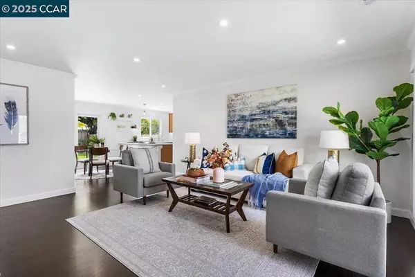 San Lorenzo, CA 94580,17246 Via La Jolla