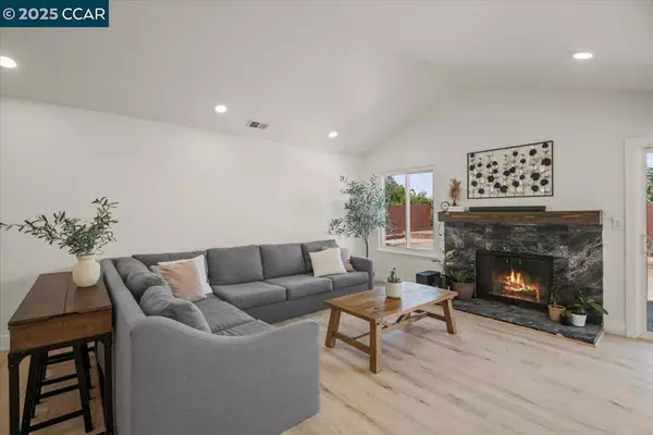 Hercules, CA 94547,118 Cottonwood Ct