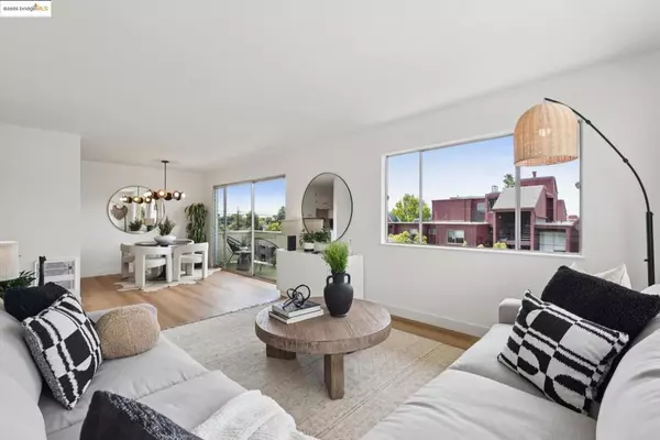 Oakland, CA 94611,3750 Harrison St #302