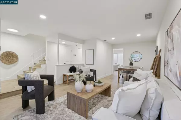 Moraga, CA 94556,1422 Camino Peral