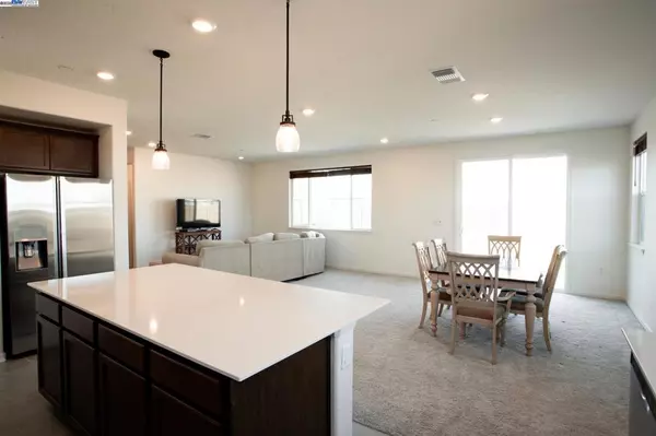 Vacaville, CA 95687,8000 Carpenter court