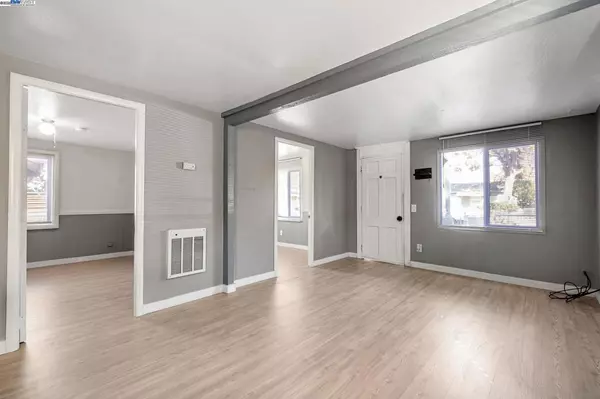 Fremont, CA 94536,118 Sycamore St