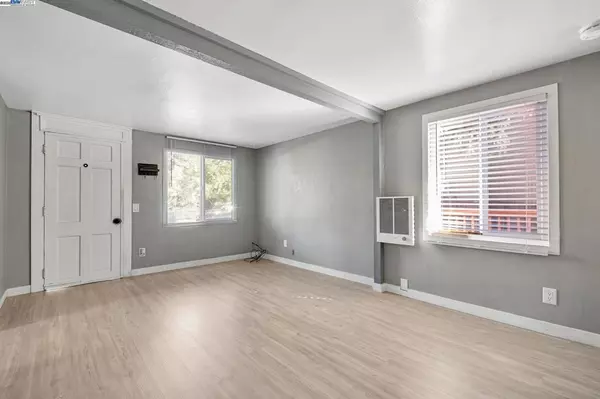 Fremont, CA 94536,118 Sycamore St