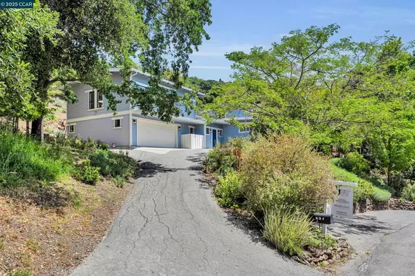 Orinda, CA 94563,231 Orchard Rd