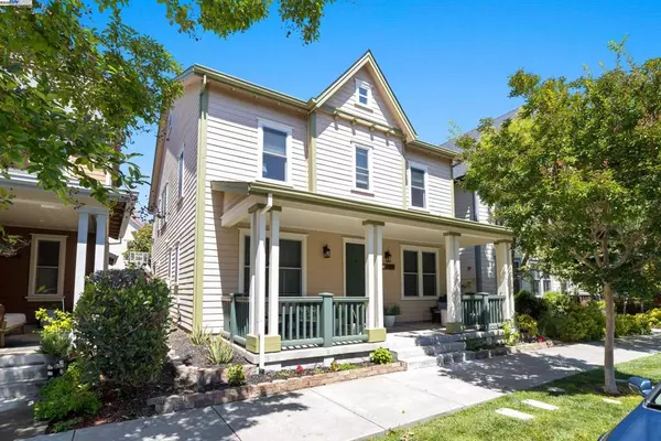 2105 Drake Ln, Hercules, CA 94547