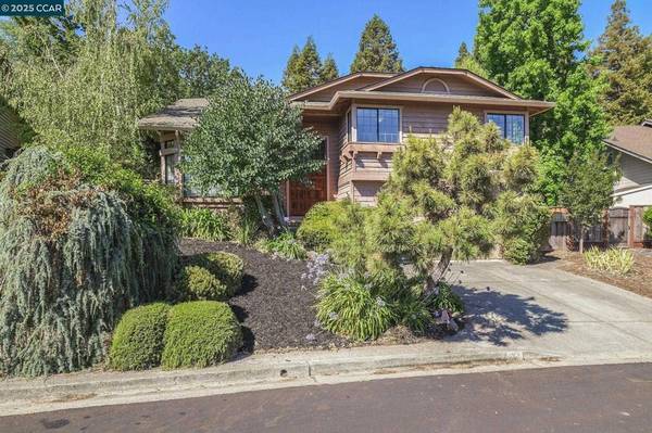 1743 Jeanne Cir, Martinez, CA 94553