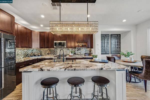 366 Karelian St, Danville, CA 94506