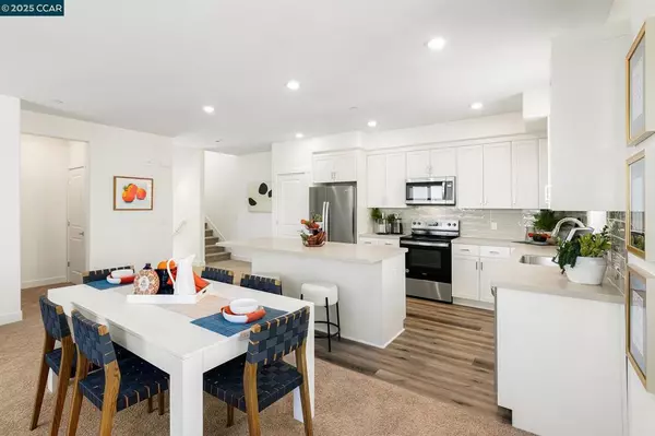 Hayward, CA 94541,27263 Lumina Ct #11