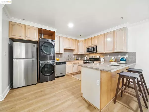 Oakland, CA 94606,1515 14Th Ave