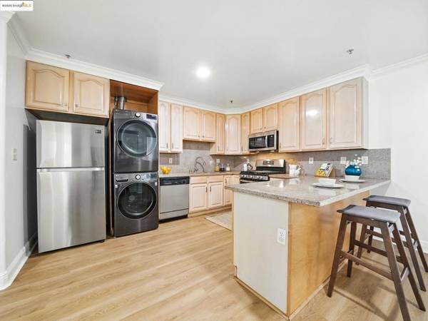 Oakland, CA 94606,1515 14Th Ave