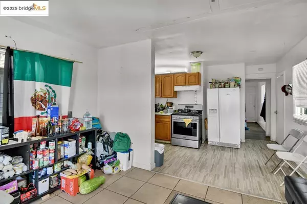 Oakland, CA 94621,1090 70Th Ave