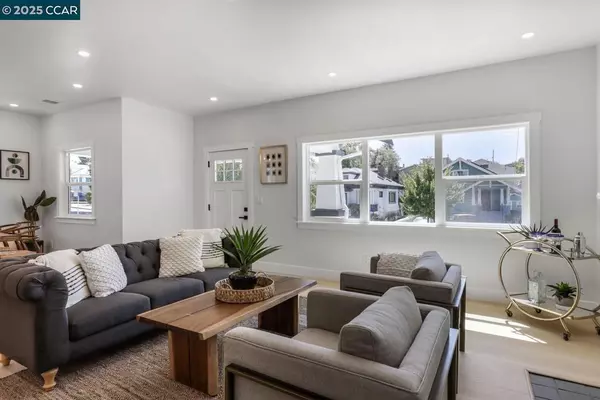Oakland, CA 94601,2155 Rosedale Ave