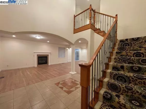 Hayward, CA 94544