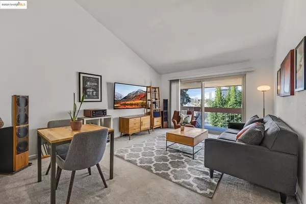 Oakland, CA 94611,55 Fairmount Ave #310