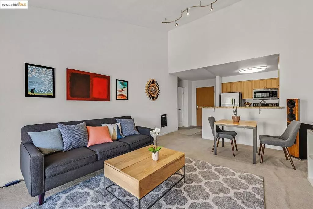 Oakland, CA 94611,55 Fairmount Ave #310