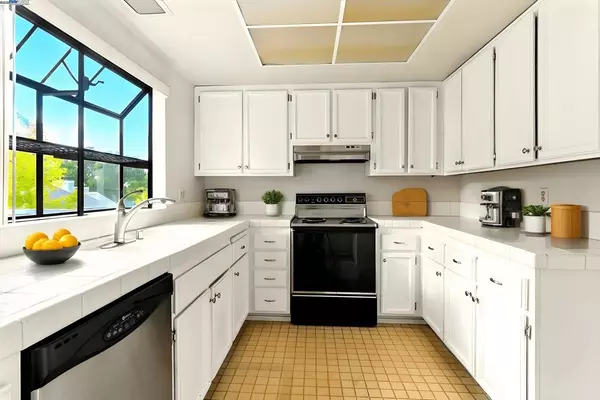 Hayward, CA 94542,2437 Sebastopol Ln #4
