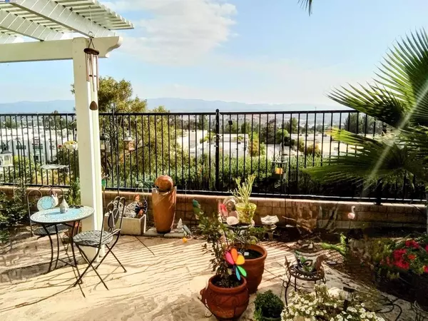 Valencia, CA 91355,24350 Lorenzo Ln