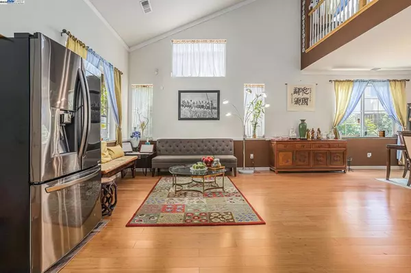 Richmond, CA 94806,3614 Skypark Pl