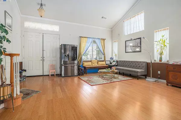 Richmond, CA 94806,3614 Skypark Pl
