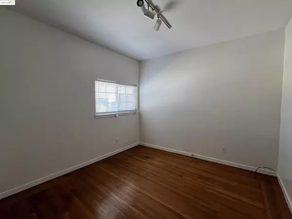 Berkeley, CA 94703,3244 ELLIS ST